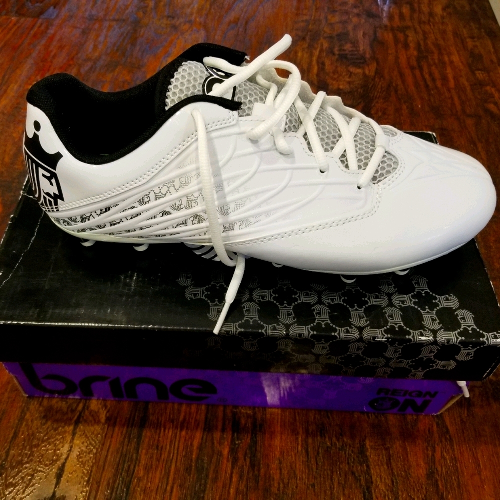 NWB 🥍Womens BRINE lacrosse cleats